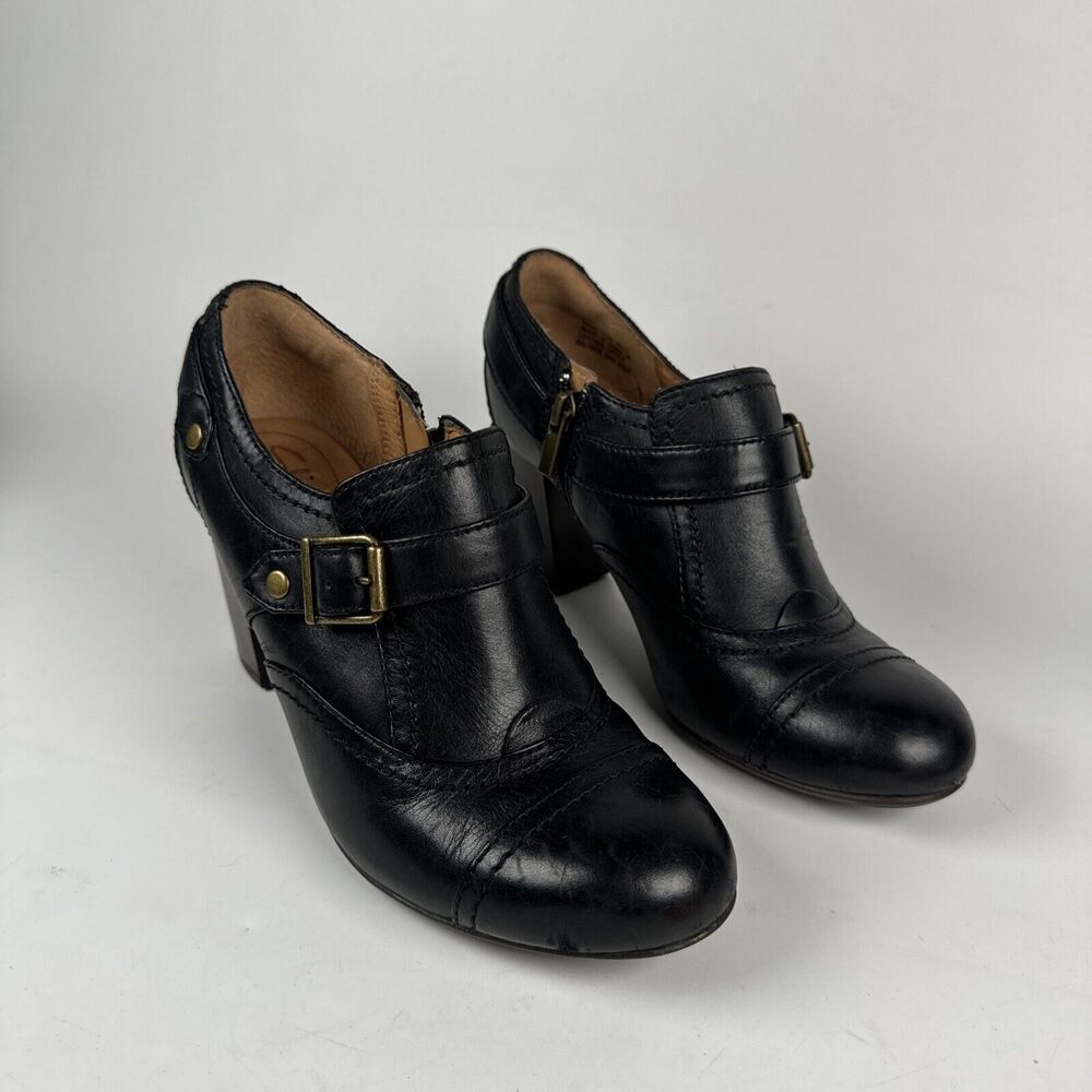 Clarks Indigo Women’s 6.5 Booties Town Edge Western Leather Block Heels Black